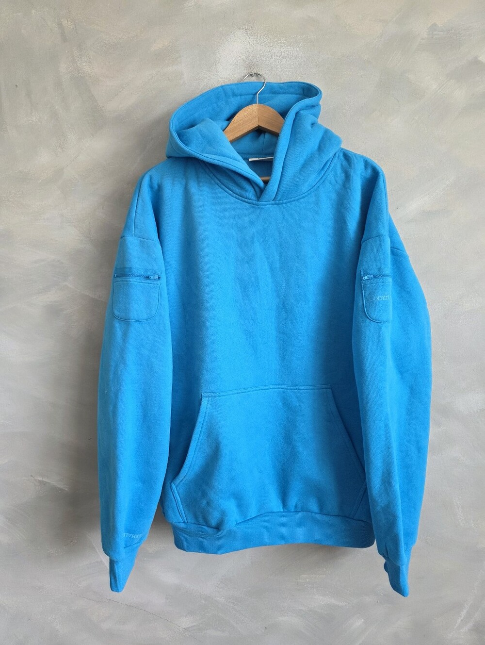 Comfrt x Goli Nutrition Collab Bright Blue Hoodie Unisex Sz XL